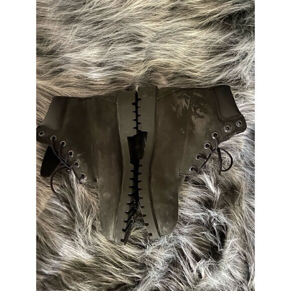 TIMBERLAND PREMIUM 6-INCH WATERPROOF BOOT (BIG KIDS) Black  Size 4.5/ Excellent - Picture 5 of 7